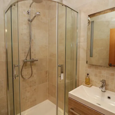 別荘 Rowan ウルバーストン